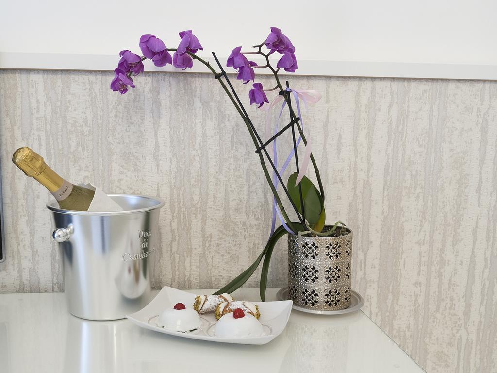 La Dimora Del Marchese Bed & Breakfast Catania Exterior photo